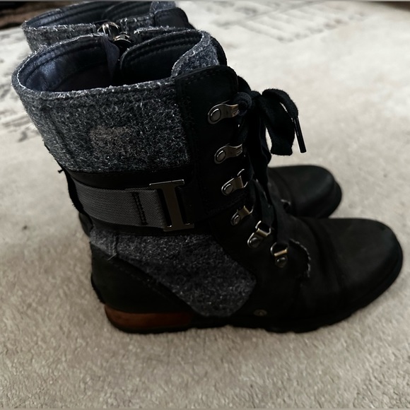 Sorel Women’s Gray Major Carly Boots Lace Up Waterproof Leather Combat Size 7 - Picture 10 of 11